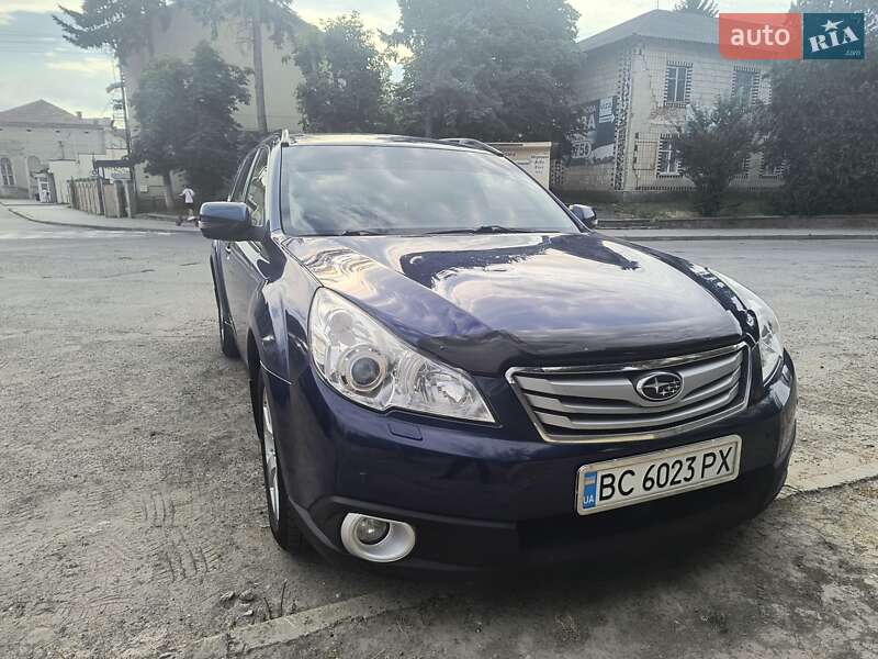 Subaru Outback (2011)