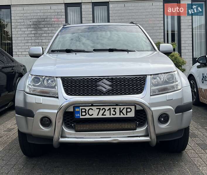 Suzuki Grand vitara (2005)