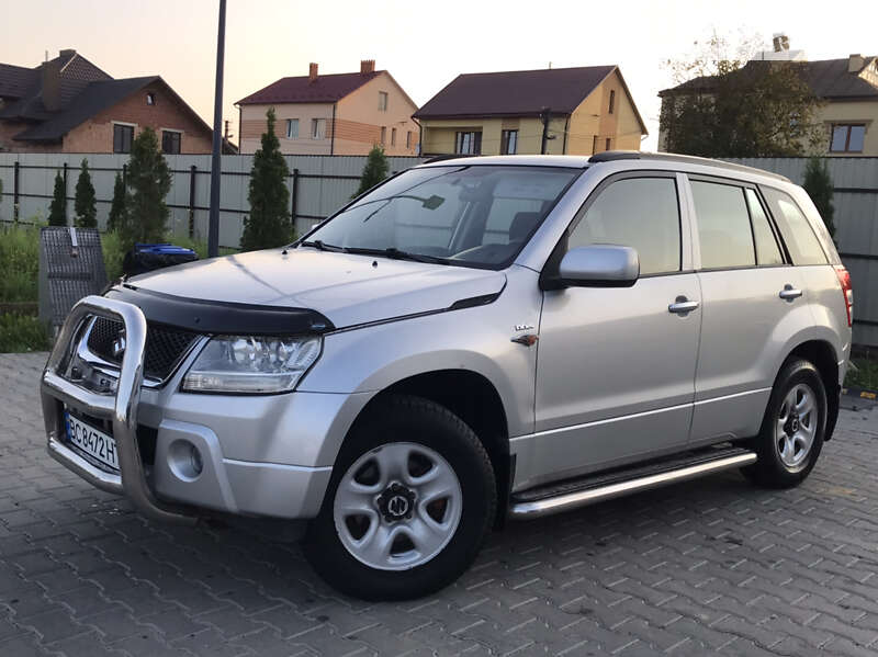 Suzuki Grand vitara (2005)