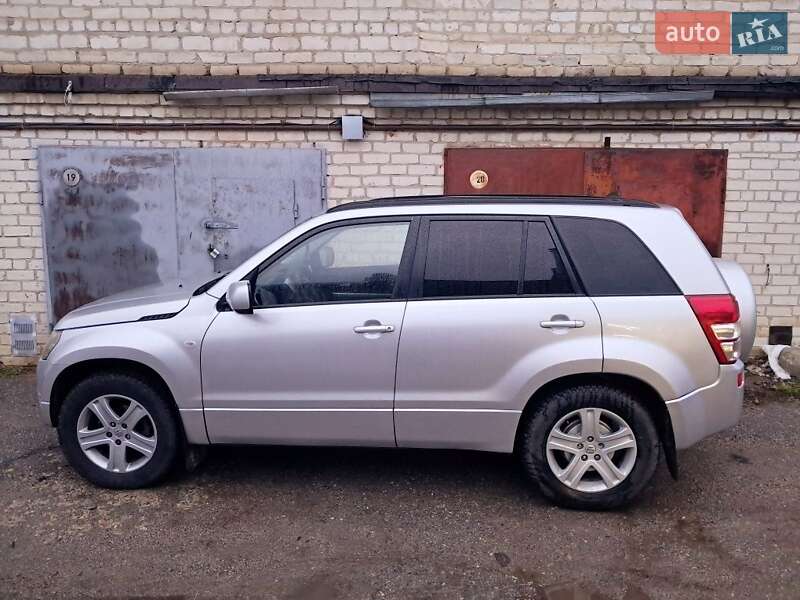 Suzuki Grand vitara (2006)