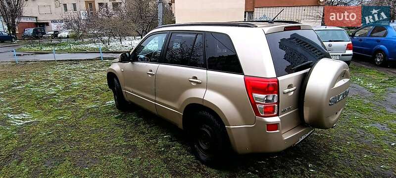 Suzuki Grand vitara (2006)