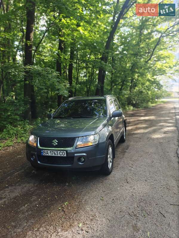 Suzuki Grand vitara (2006)