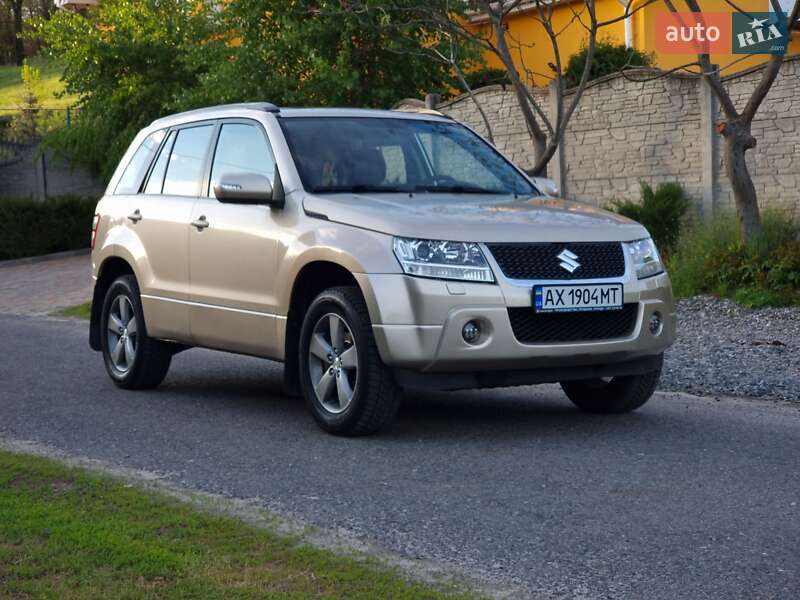 Suzuki Grand vitara (2008)
