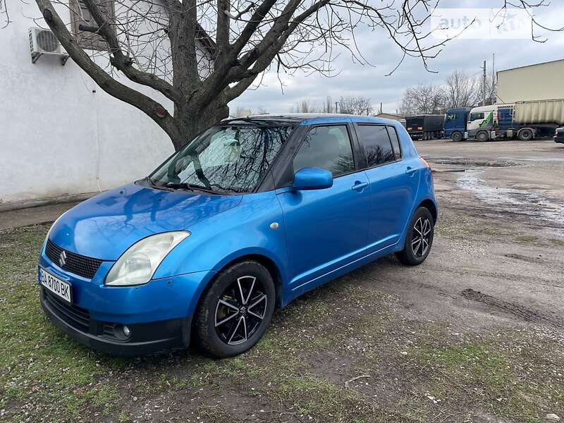 Suzuki Swift (2005)