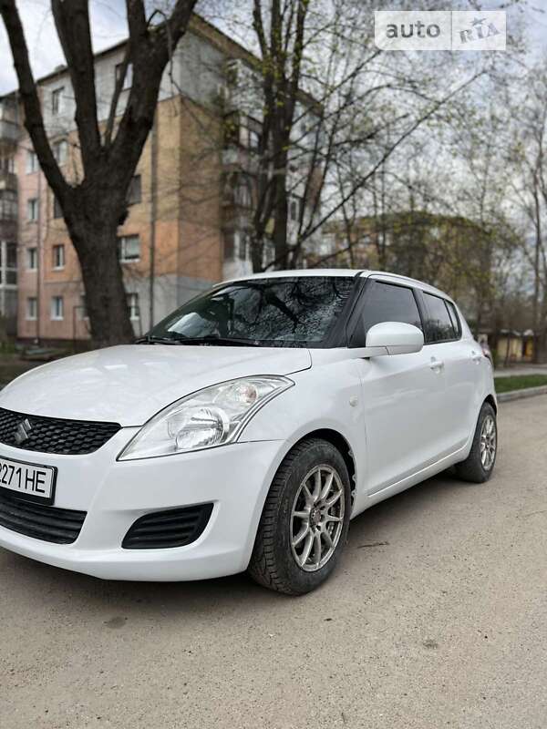 Suzuki Swift (2011)
