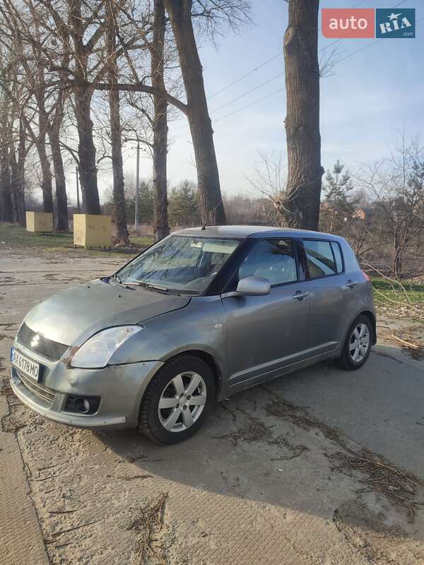 Suzuki Swift (2008)
