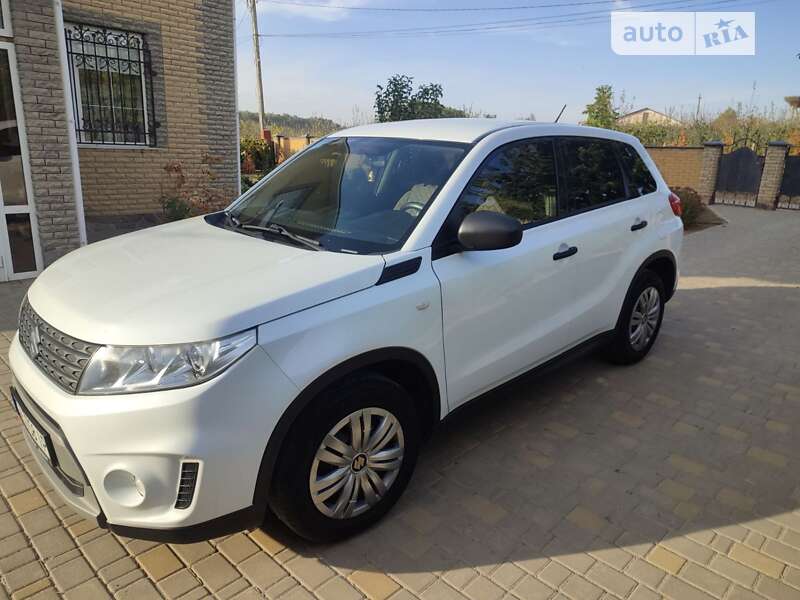 Suzuki Vitara (2015)