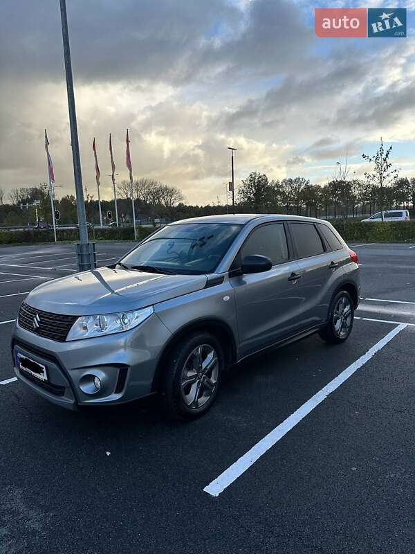 Suzuki Vitara (2015)