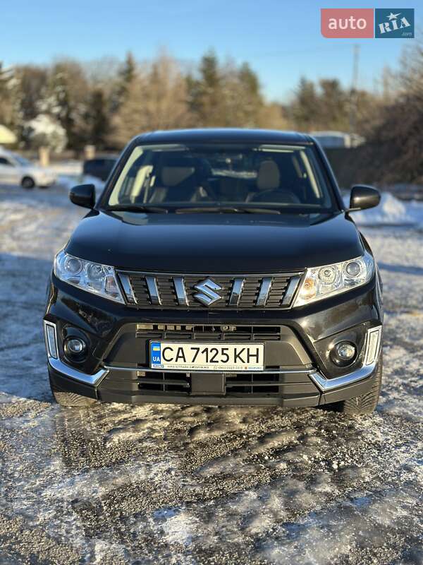Suzuki Vitara (2021)