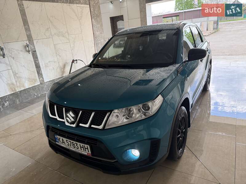 Suzuki Vitara (2021)