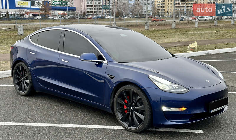 Tesla Model 3 (2020)