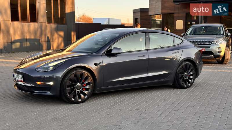 Tesla Model 3 (2021)
