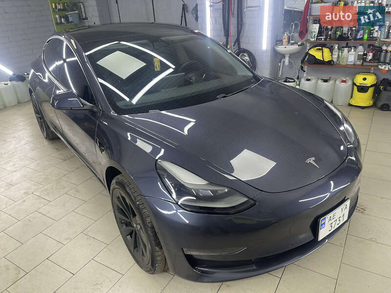 Tesla Model 3 (2021)