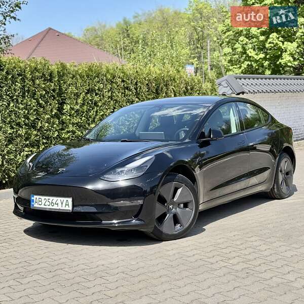 Tesla Model 3 (2021)