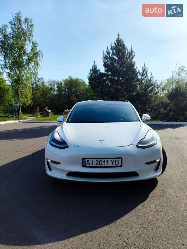 Tesla Model 3 (2020)
