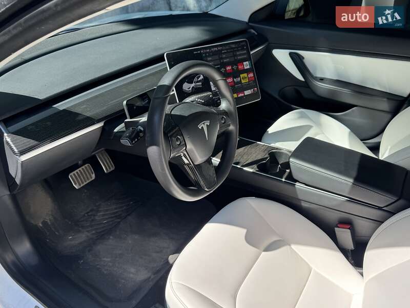 Tesla Model 3 (2020)