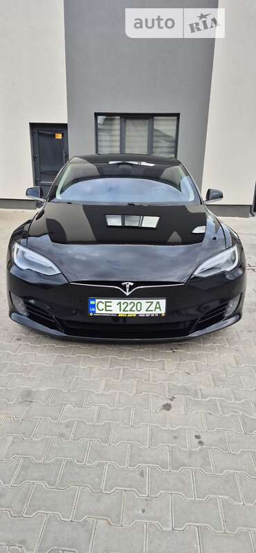 Tesla Model s (2016)