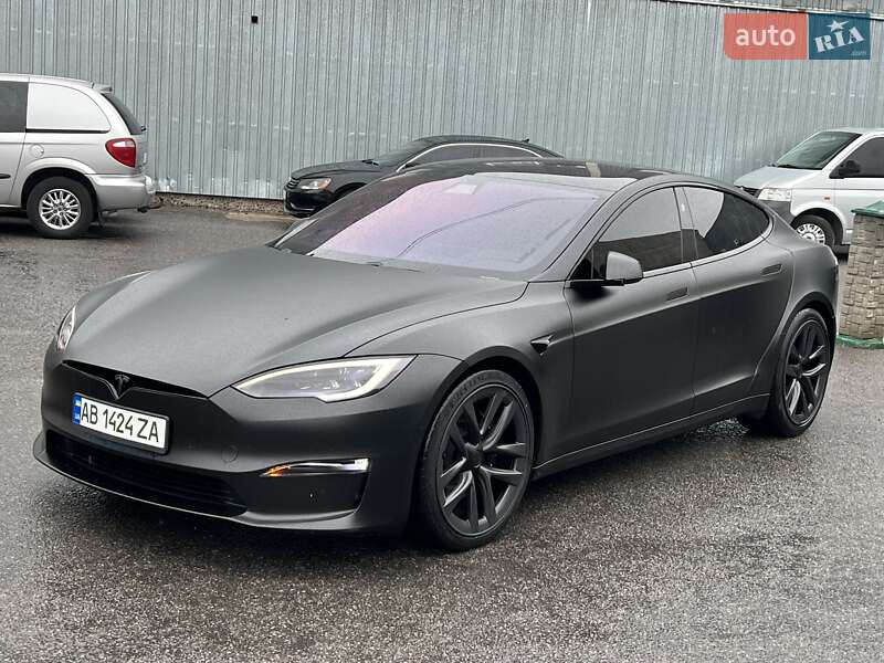 Tesla Model s (2021)