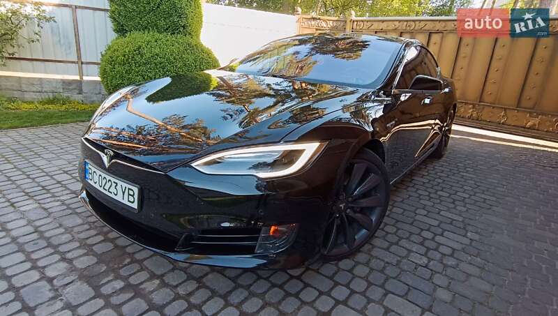 Tesla Model s (2016)