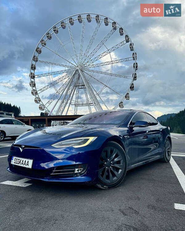 Tesla Model s (2016)