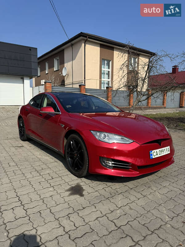 Tesla Model s (2014)