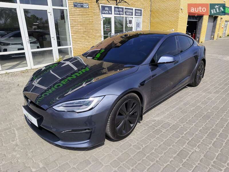 Tesla Model s (2022)