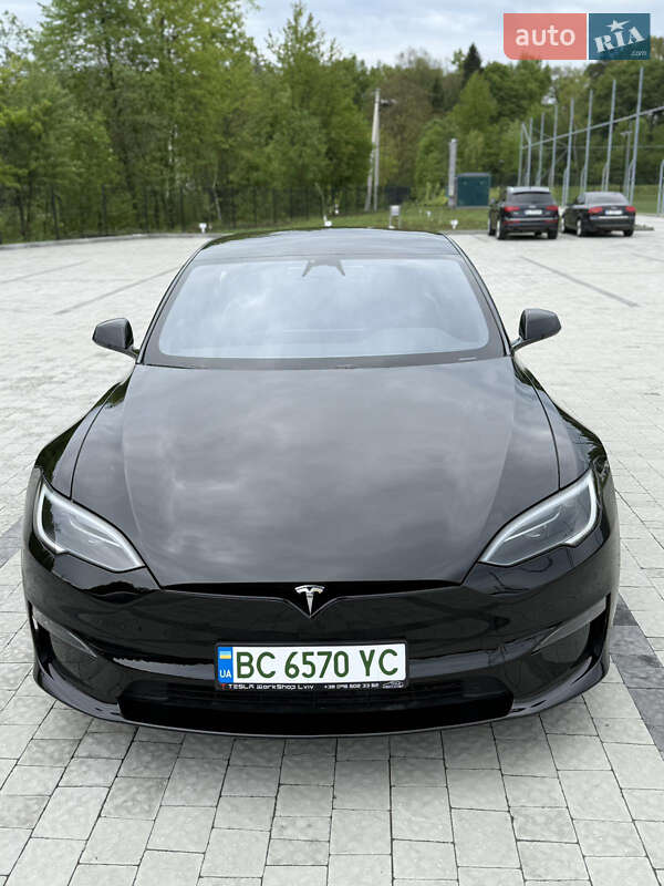Tesla Model s (2022)