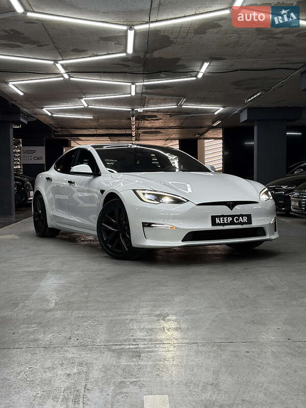 Tesla Model s (2022)