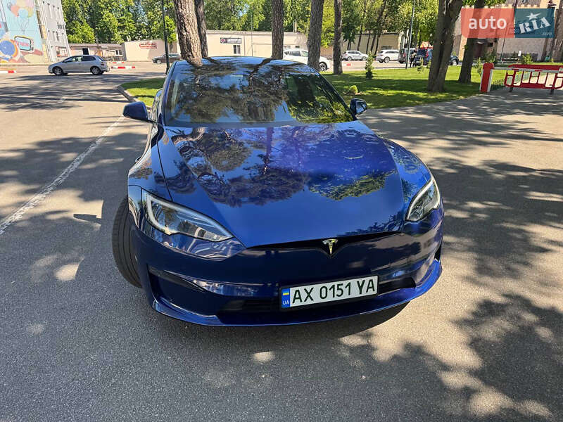 Tesla Model s (2022)