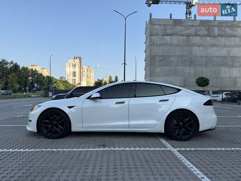 Tesla Model s (2023)