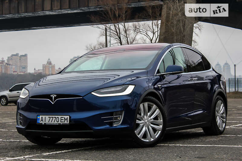 Tesla Model x (2017)