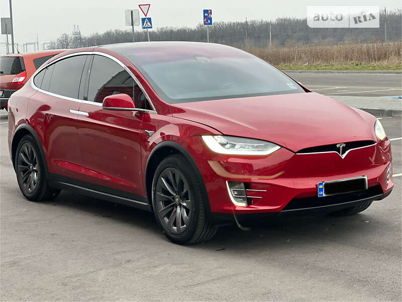 Tesla Model x (2019)