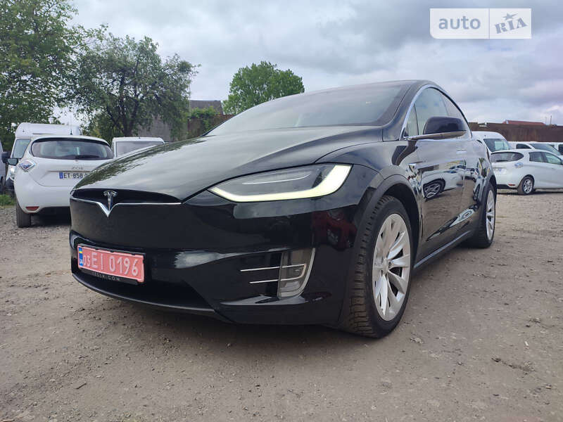 Tesla Model x (2017)