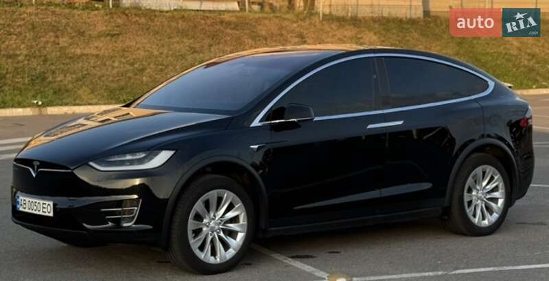 Tesla Model x (2017)