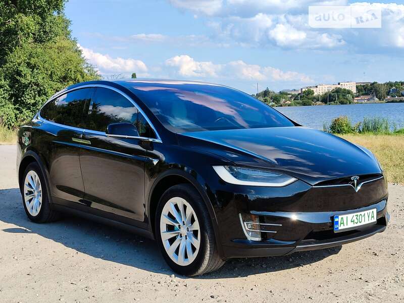 Tesla Model x (2018)
