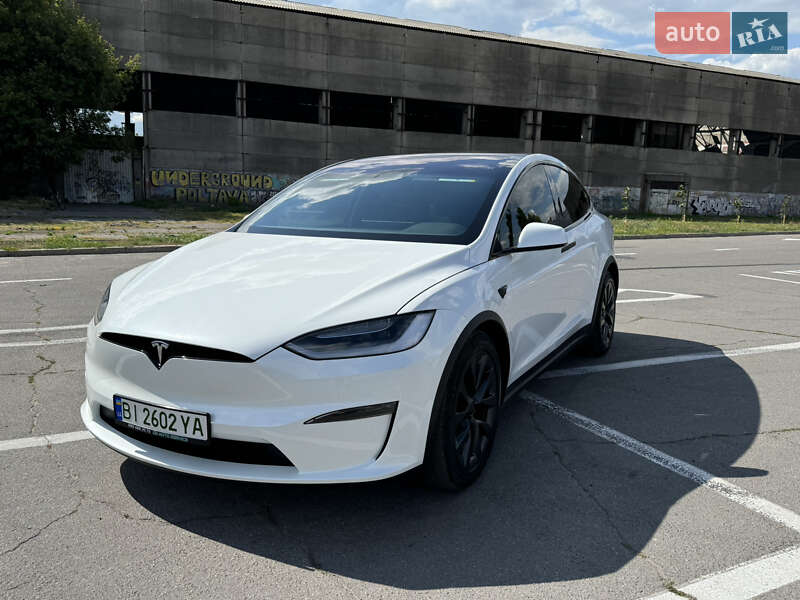 Tesla Model x (2022)