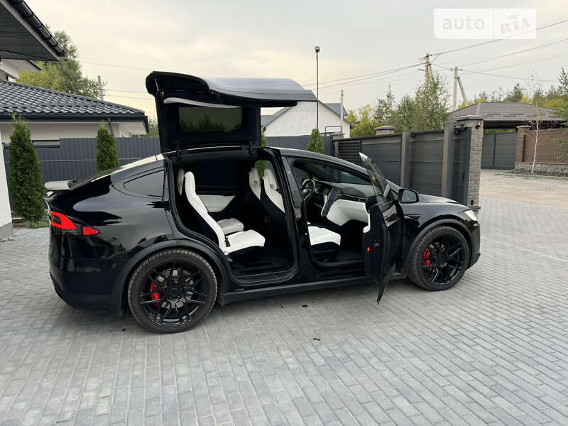Tesla Model x (2017)