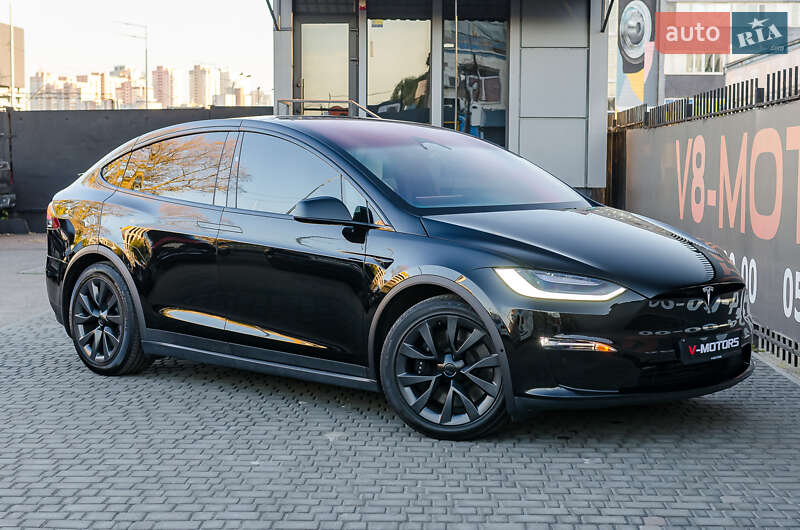 Tesla Model x (2022)