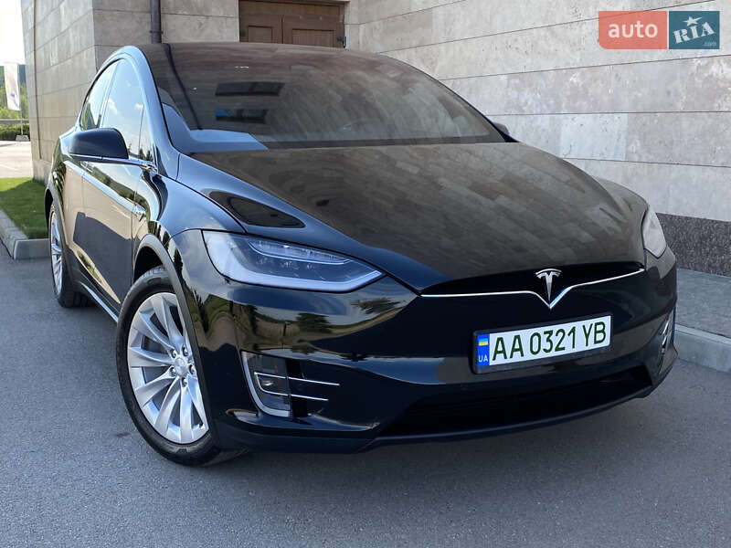 Tesla Model x (2017)