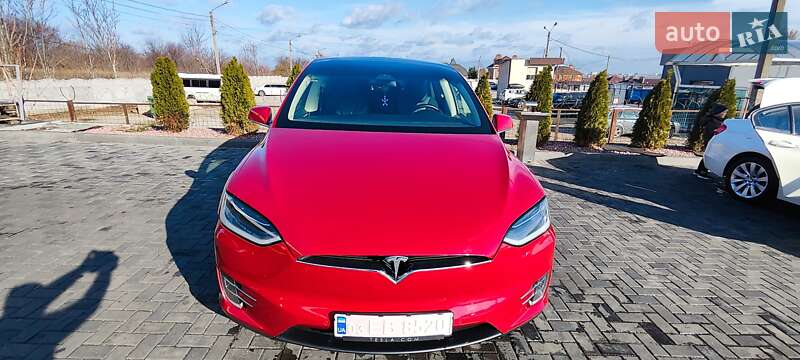 Tesla Model x (2017)
