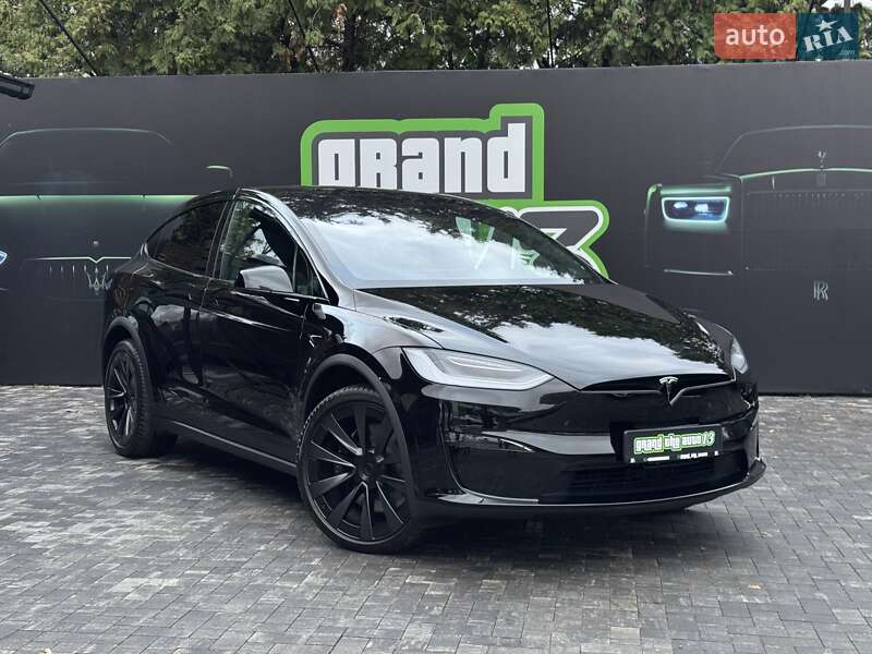Tesla Model x (2023)
