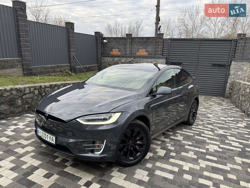 Tesla Model x (2018)