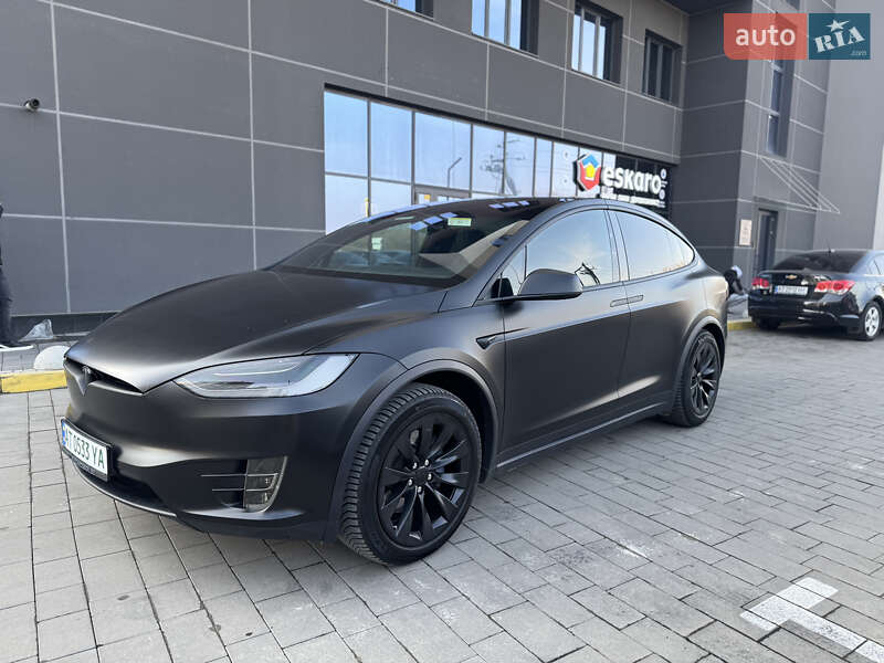 Tesla Model x (2019)