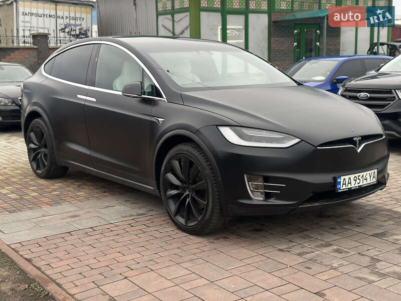 Tesla Model x (2019)