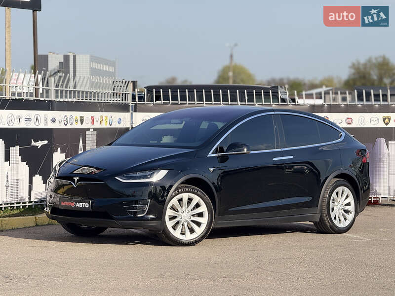 Tesla Model x (2019)