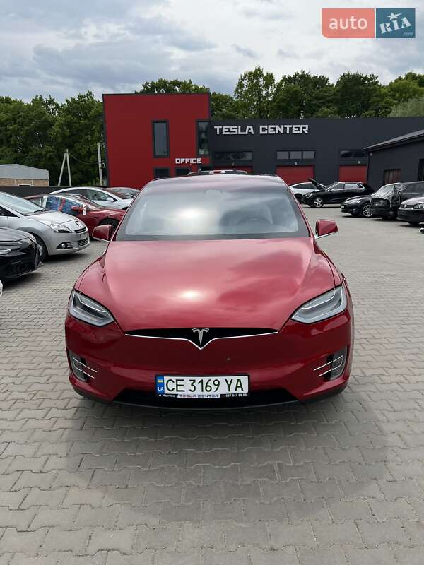 Tesla Model x (2020)
