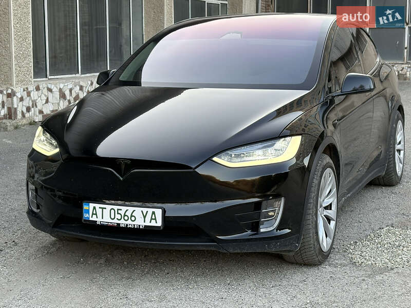 Tesla Model x (2019)