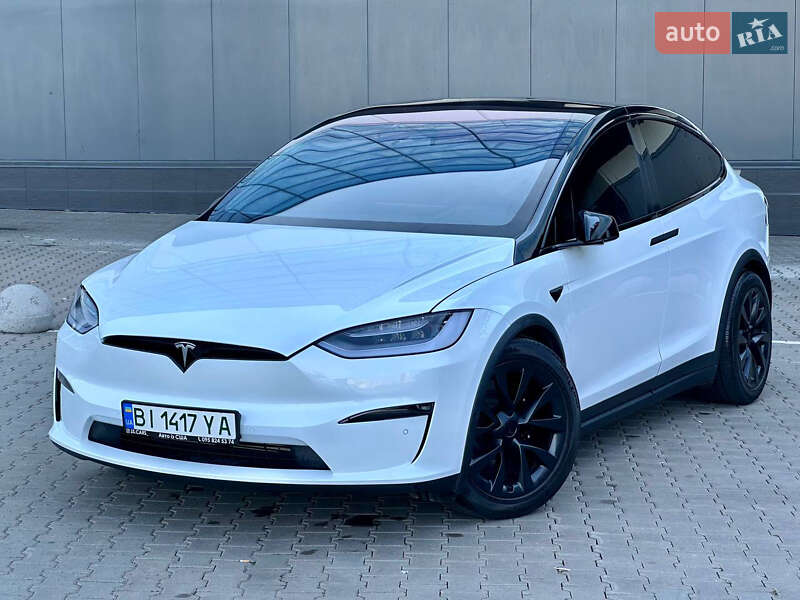 Tesla Model x (2022)