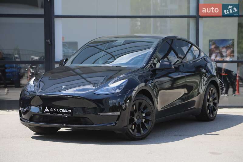 Tesla Model y (2021)