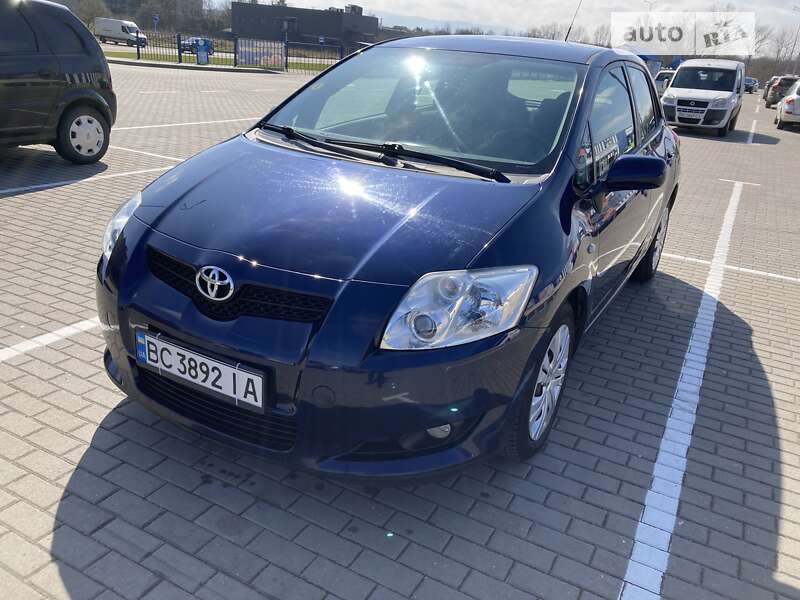 Toyota Auris (2008)